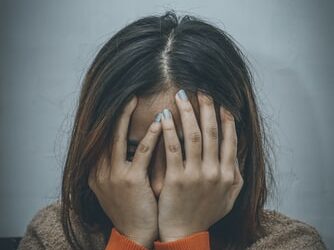 ಗೋಕಾಕ್‌ನಲ್ಲೂ ಸಾಮೂಹಿಕ ಅತ್ಯಾಚಾರ: ಅಪ್ರಾಪ್ತೆ ಕುಟುಂಬಕ್ಕೆ ಬೆದರಿಕೆ