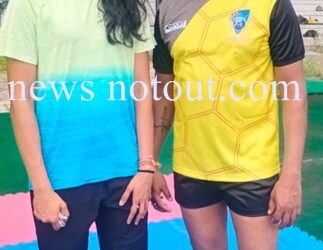 ಅರ್ಜುನ ಪ್ರಶಸ್ತಿ ಪುರಸ್ಕೃತ ಕಬಡ್ಡಿ ಪಟು ಹೊನ್ನಪ್ಪ ಗೌಡ ಅವರನ್ನು ಭೇಟಿಯಾದ ಒಲಿಂಪಿಕ್ಸ್ ಪದಕ ವಿಜೇತೆ ಪಿ.ವಿ.ಸಿಂಧು