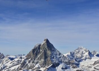 ಭಾರತೀಯ ಸೇನೆಯ ಹೆಲಿಕಾಪ್ಟರ್ ಪತನ: ಓರ್ವ ಯೋಧ ಹುತಾತ್ಮ ,ಇನ್ನೋರ್ವ ಗಂಭೀರ