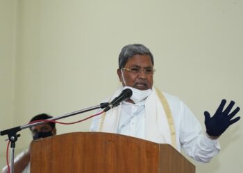 ಪ್ರಧಾನಿ ನರೇಂದ್ರ ಮೋದಿಗಿಂತ ನಾನೇ ಸೀನಿಯರ್‌ : ಮಾಜಿ ಮುಖ್ಯಮಂತ್ರಿ ಸಿದ್ಧರಾಮಯ್ಯ