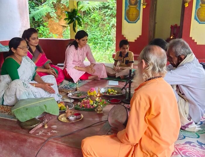 ಚೈತನ್ಯ ಸೇವಾಶ್ರಮದಲ್ಲಿ ಗಣೇಶನಿಗೆ ವಿಶೇಷ ಪೂಜೆ, ಭಜನಾ ಸತ್ಸಂಗ ಕಾರ್ಯಕ್ರಮ