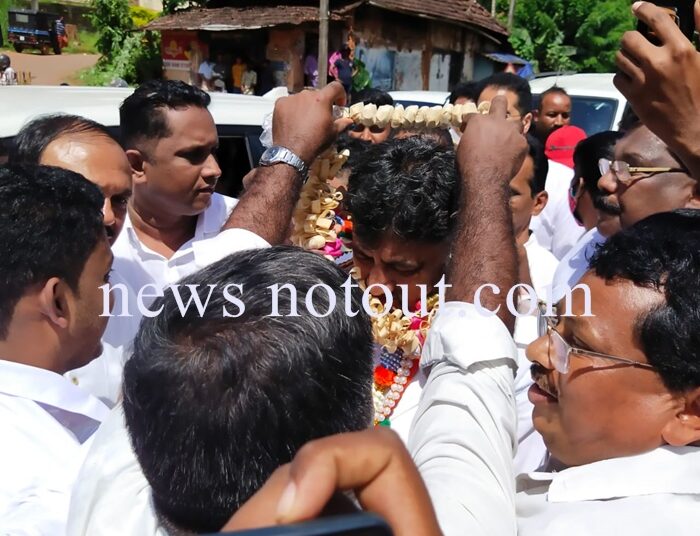 ಸುಳ್ಯಕ್ಕೆ ಆಗಮಿಸಿದ ಡಿಕೆಶಿ, ಸ್ವಲ್ಪ ತಿಳುವಳಿಕೆ ಕಡಿಮೆ ಎಂದಿದ್ದು ಯಾರಿಗೆ?