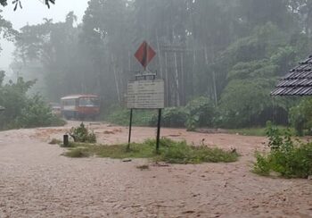 ಸುಬ್ರಹ್ಮಣ್ಯ: ಬಾರೀ ಮಳೆ, ಕೊಲ್ಲಮೊಗ್ರು ಸೇತುವೆ ಜಲಾವೃತ, ಪರದಾಡಿದ ವಾಹನ ಸವಾರರು