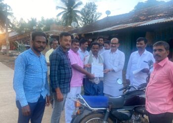 ಹಾನಗಲ್‌ ಉಪಚುನಾವಣೆ: ಕಾಂಗ್ರೆಸ್ ಅಭ್ಯರ್ಥಿ ಪರ ಟಿಎಂ ಶಹೀದ್ ಬಿರುಸಿನ ಪ್ರಚಾರ