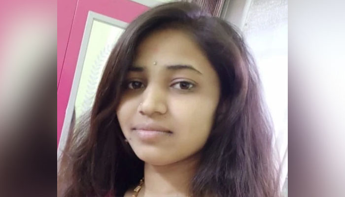 ಪ್ರಿಯಕರನ ಸಾವಿನಿಂದ ನೊಂದು ನೇಣಿಗೆ ಶರಣಾದ ಯುವತಿ..!