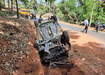 ಸುಳ್ಯ: ಕಾರು ಪಲ್ಟಿಯಾಗಿ ಸಿಕ್ಕಿಬಿದ್ದ ಅನ್ಯಕೋಮಿನ ಯುವಕ-ಯುವತಿ