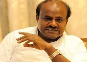 ಮಾಜಿ ಸಿಎಂ ಹೆಚ್ ​ಡಿ ಕುಮಾರಸ್ವಾಮಿ ಯಾವ ಪುಣ್ಯದ ಹಣದಲ್ಲಿ ನಟಿ ರಾಧಿಕಾಗೆ ನೂರಾರು ಕೋಟಿ ಕೊಟ್ಟರು?