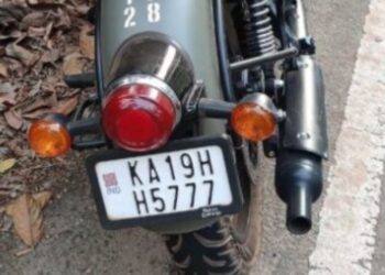 ಕೊಕ್ಕಡ: ರಿಕ್ಷಾಕ್ಕೆ ಗುದ್ದಿದ ಬುಲೆಟ್ ಬೈಕ್, ಸವಾರ ಗಂಭೀರ