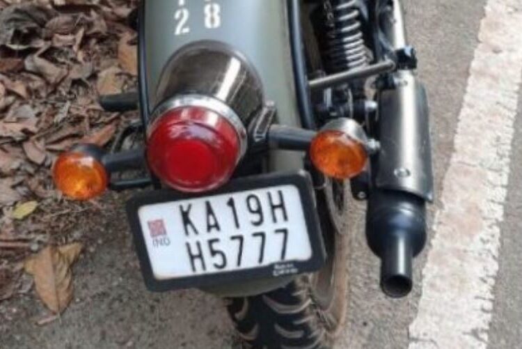 ಕೊಕ್ಕಡ: ರಿಕ್ಷಾಕ್ಕೆ ಗುದ್ದಿದ ಬುಲೆಟ್ ಬೈಕ್, ಸವಾರ ಗಂಭೀರ