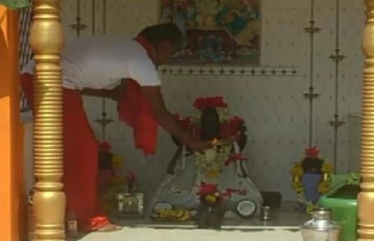 ಗಣಪತಿ ದೇವಸ್ಥಾನ ಕಟ್ಟಿಸಿದ ಮುಸ್ಲಿಂ ವ್ಯಕ್ತಿ