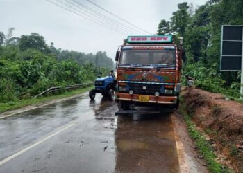 ಕಡೆಪಾಲದಲ್ಲಿ ಮತ್ತೊಂದು ಲಾರಿ ಅಪಘಾತ