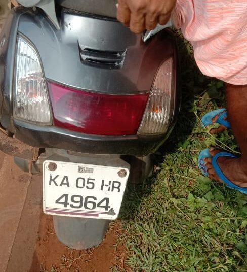 ಗೂನಡ್ಕದಲ್ಲಿ ತೂಫಾನ್ -ಸ್ಕೂಟಿ ಮುಖಾಮುಖಿ, ಇಬ್ಬರಿಗೆ ಗಂಭೀರ ಗಾಯ
