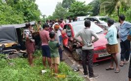 ನಿಡ್ಲೆ:  ರಿಕ್ಷಾಕ್ಕೆ ಕಾರು ಡಿಕ್ಕಿ, ಹಲವರಿಗೆ ಗಾಯ