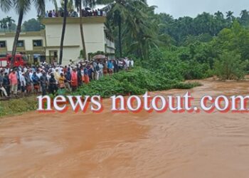 ಕಾಣಿಯೂರು: ಹೊಳೆಗೆ ಬಿದ್ದ ಜಾಗದಿಂದ 50 ಮೀ. ದೂರದಲ್ಲಿ ಕಾರು ಪತ್ತೆ