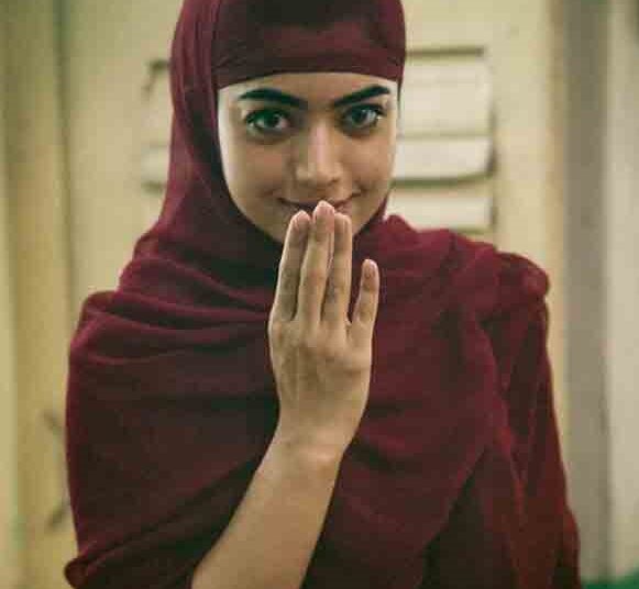 ಹಿಜಾಬ್ ಧರಿಸಿ ಕಾಣಿಸಿಕೊಂಡ ಕೊಡಗಿನ ಬೆಡಗಿ