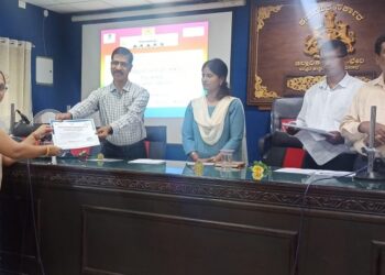 ಹೊನ್ನಾವರ: ಸ್ವಚ್ಛ ವಿದ್ಯಾಲಯ ಪುರಸ್ಕಾರ ಗೌರವ