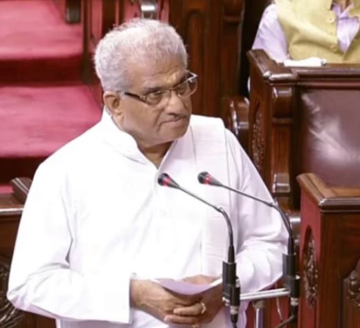 ರಾಜ್ಯ ಸಭಾ ಸದಸ್ಯರಾಗಿ ಕನ್ನಡದಲ್ಲೇ ಪ್ರಮಾಣ ವಚನ ಸ್ವೀಕರಿಸಿದ ಡಾ.ಡಿ. ವೀರೇಂದ್ರ ಹೆಗ್ಗಡೆ