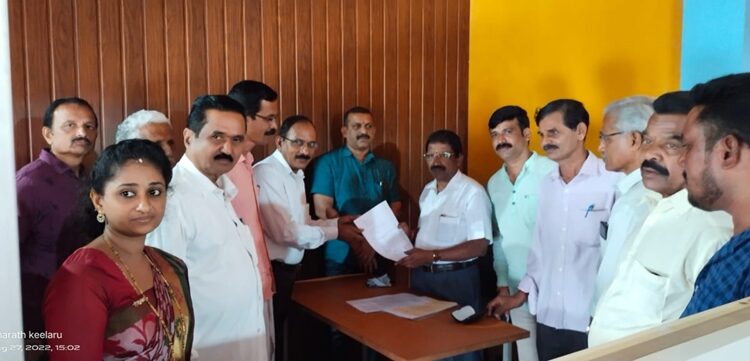 ಹೂಳೆತ್ತಿಸಿ ಕೊಡುವಂತೆ ಸಚಿವ ಎಸ್‌.ಅಂಗಾರಗೆ ಮನವಿ