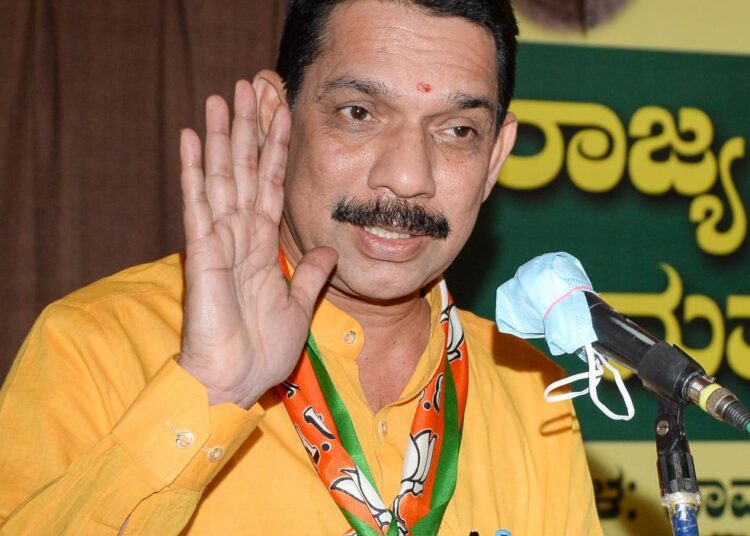 ಕಾಂಗ್ರೆಸ್‌ ಪಕ್ಷವನ್ನು ನಿಷೇಧಿಸಿ: ನಳಿನ್‌ ಕುಮಾರ್ ಕಟೀಲ್