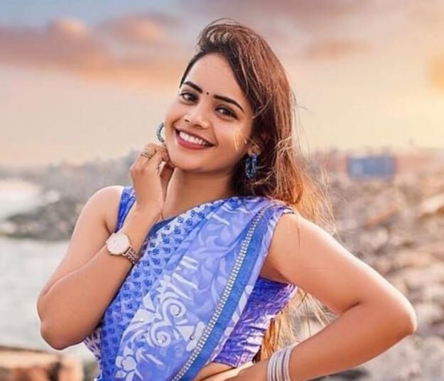 ನೇಣಿಗೆ ಶರಣಾದ ಖ್ಯಾತ ನಟಿ, ಅಭಿಮಾನಿಗಳಿಗೆ ಶಾಕ್