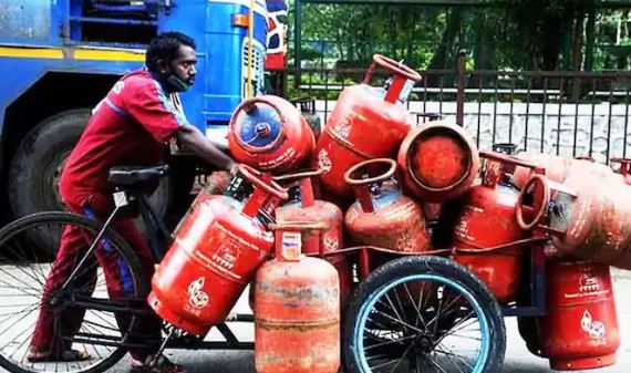 LPG Cylinder ವರ್ಷಕ್ಕೆ 15 ಸಿಲಿಂಡರ್ ಮಾತ್ರ, ಸಬ್ಸಿಡಿ ಸಂಖ್ಯೆ ಏರಿಕೆ, ಹೊಸ ನಿಯಮ ಜಾರಿ!