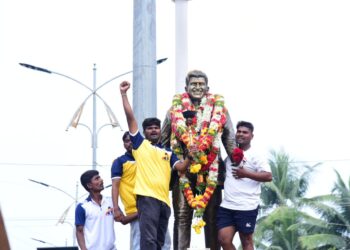 ಪುನೀತ್ ರಾಜ್‌ಕುಮಾರ್‌ ಪುಣ್ಯಸ್ಮರಣೆ: ಸಿಎಂ ಬೊಮ್ಮಾಯಿ ಸೇರಿ ಅಭಿಮಾನಿಗಳಿಂದ ಗೌರವ