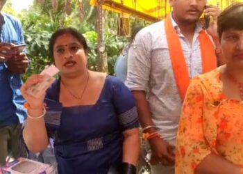 ನಕಲಿ ಕಾರ್ಡ್ ಬಳಸಿ ಹಿಂದೂಗಳ ಹೆಸರಲ್ಲಿ ಅನ್ಯಕೋಮಿನವರ ವ್ಯಾಪಾರ