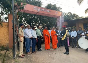 ಮಂಗಳೂರು: ಆದಿಚುಂಚನಗಿರಿಯ ಶ್ರೀ ಡಾ.ನಿರ್ಮಲಾನಂದನಾಥ ಮಹಾಸ್ವಾಮೀಜಿಗೆ ಅದ್ಧೂರಿ ಸ್ವಾಗತ