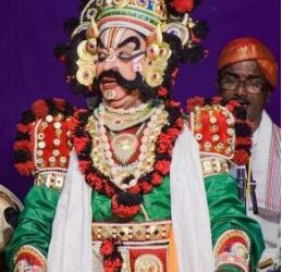 ರಂಗಸ್ಥಳದಲ್ಲಿಯೇ ಕುಸಿದು ಬಿದ್ದು ಯಕ್ಷಗಾನ ಕಲಾವಿದ ಗುರುವಪ್ಪ ಬಾಯಾರು ವಿಧಿವಶ