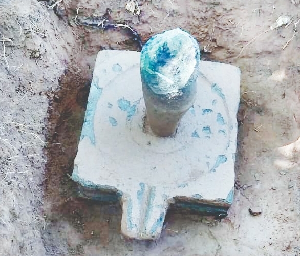 ಒಂದು ಸಾವಿರ ವರ್ಷದ ಹಿಂದಿನ ಶಿವಲಿಂಗ ಪತ್ತೆ