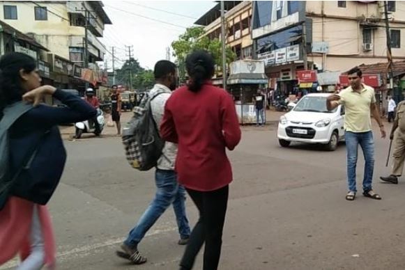 ಸುಳ್ಯ: ಪರ ಸ್ತ್ರಿ ಜತೆ ಪತಿಯ ಸರಸ, ರಣ ಚಂಡಿಯಾದ ಪತ್ನಿ..!