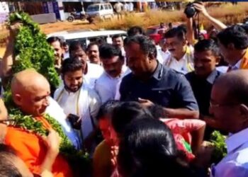 ಆದಿಚುಂಚನಗಿರಿಯ ಡಾ.ನಿರ್ಮಲಾನಂದನಾಥ ಮಹಾಸ್ವಾಮೀಜಿಗೆ ನಿಂತಿಕಲ್ಲಿನಲ್ಲಿ ಅದ್ದೂರಿ ಸ್ವಾಗತ