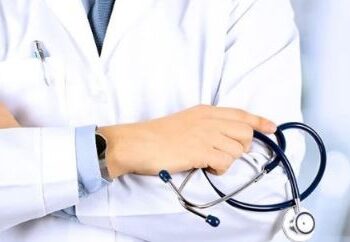 ಮಂಗಳೂರಿನಲ್ಲಿ ಡ್ರಗ್ಸ್ ಕೇಸ್ ಪ್ರಕರಣ:ಇಬ್ಬರು ಡಾಕ್ಟರ್ಸ್ ಸೇರಿದಂತೆ ಏಳು ವಿದ್ಯಾರ್ಥಿಗಳು ಅಮಾನತು