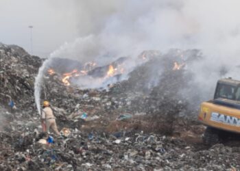 ಮಂಗಳೂರಿನ ಪಚ್ಚನಾಡಿ ಬಳಿ ಡಂಪಿಂಗ್ ಯಾರ್ಡ್ ನಲ್ಲಿ  ಅಗ್ನಿ ದುರಂತ