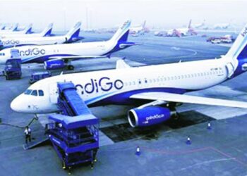 ಮದ್ಯದ ಅಮಲಿನಲ್ಲಿ ಗಲಾಟೆ, ವಿಮಾನದಲ್ಲಿ ಪ್ರಯಾಣಿಕರ ಅಸಭ್ಯ ವರ್ತನೆ !