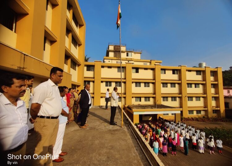 ಕೆ.ವಿ.ಜಿ ಆಯುರ್ವೇದ ಮೆಡಿಕಲ್ ಕಾಲೇಜು ಮತ್ತು ಆಸ್ಪತ್ರೆ ಸುಳ್ಯ -74ನೇ ಗಣರಾಜ್ಯೋತ್ಸವ