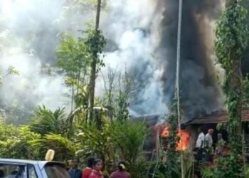 ಚೆಂಬು ಗ್ರಾಮದಲ್ಲಿ ಭಾರಿ ಅಗ್ನಿ ಅವಘಡ, ರಬ್ಬರ್ ಹೊಗೆ ಮನೆಗೆ ಬೆಂಕಿ