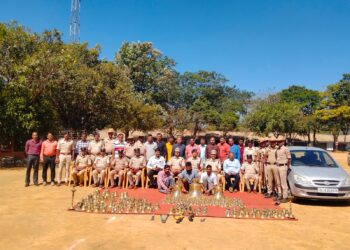 ಮಡಿಕೇರಿ: ದೇವಸ್ಥಾನದ ಬೃಹತ್ ಘಂಟೆ ಕದ್ದಿಯುತ್ತಿದ್ದ ಖದೀಮರು ಅಂದರ್