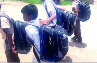 ಮಕ್ಕಳ ಬೆನ್ನಿಗೆ ಹೊರೆಯಾದ ಶಾಲಾ ಬ್ಯಾಗ್, ತೂಕದ ಇತಿಮಿತಿ ಬಗ್ಗೆ ನಿಮಗೆ ತಿಳಿದಿರಲಿ