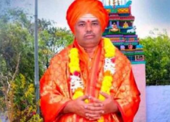 ಬೆಂಗಳೂರಿನ ರೈಲ್ವೆ ನಿಲ್ದಾಣದಲ್ಲಿ ಕುಸಿದುಬಿದ್ದು ವೀರಮಹಾಂತ ಶಿವಾಚಾರ್ಯ ಸ್ವಾಮೀಜಿ ಲಿಂಗೈಕ್ಯ