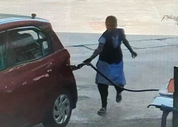 ಸಂಪಾಜೆ : ಪೆಟ್ರೋಲ್ ಹಾಕುತ್ತಿದ್ದ ವೇಳೆ ಅಚಾನಕ್ ಆಗಿ ಚಲಿಸಿದ ಕಾರು, ವಿಡಿಯೋ ವೈರಲ್ !