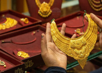 ಮತ್ತೆ ಗಗನಕ್ಕೇರಿದ ಚಿನ್ನದ ಬೆಲೆ ! ಅಂತರಾಷ್ಟ್ರೀಯ ತಲ್ಲಣಗಳು ಬೆಲೆ ಏರಿಕೆಗೆ ಕಾರಣವೇ ?