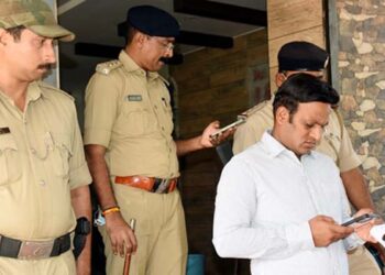 ಮಂಗಳೂರು ಲಾಡ್ಜ್‌ನಲ್ಲಿ ಕೇರಳದ ದಂಪತಿಯ ಮೃತದೇಹ ಪತ್ತೆ