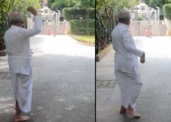 ಮೊಮ್ಮಕ್ಕಳೊಂದಿಗೆ ಕ್ರಿಕೆಟ್ ಆಡುತ್ತಿರುವ ಧರ್ಮಾಧಿಕಾರಿ,ಡಾ.ಡಿ. ವೀರೇಂದ್ರ ಹೆಗ್ಗಡೆಯವರ ವಿಡಿಯೋ ವೈರಲ್