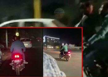 ಚಲಿಸುತ್ತಿದ್ದ ಬೈಕ್ ನಲ್ಲಿ ಜೋಡಿಗಳ ರೊಮ್ಯಾನ್ಸ್ ! ವಿಡಿಯೋ ವೈರಲ್