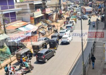 ಸುಳ್ಯ: ಹಠಾತ್ ಟ್ರಾಫಿಕ್ ಜಾಮ್‌…ವಾಹನ ಸವಾರರ ಪರದಾಟ