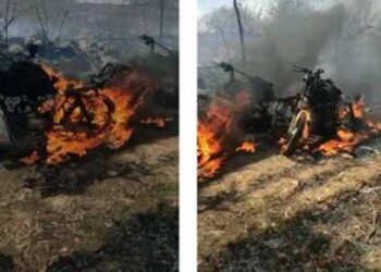 ಕಾಡ್ಗಿಚ್ಚಿಗೆ ಧಗ ಧಗನೆ ಹೊತ್ತಿ ಉರಿದ ಅರಣ್ಯ ಇಲಾಖೆ ಸಿಬ್ಬಂದಿಗಳ ಬೈಕ್